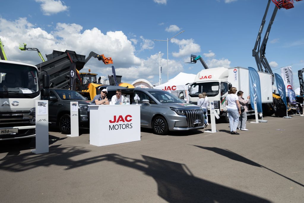 JAC для бизнеса и семьи на БелАгро 2026